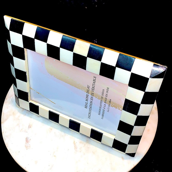 SHAILA ANANT MACKENZIE CHILDS INSPIRE PICTURE FRAME 5 BY 7 REAL BONE INLAY  NEW - Picture 4 of 6